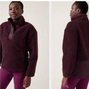 Athleta NWT Cozy Snap Sherpa. Maroon Color 🌵 Large